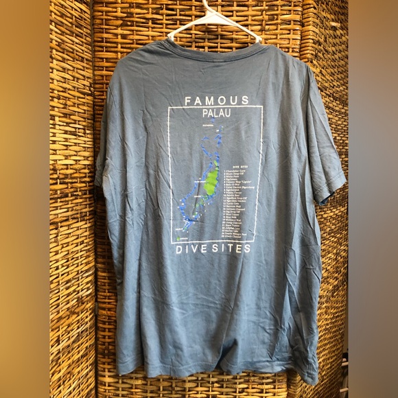 Sam’s Tours Palau Dive T Shirt / beautiful graphics - Picture 1 of 7
